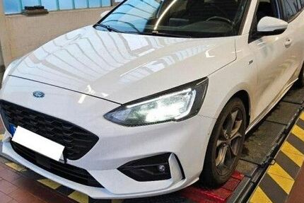 Ford Focus 100.000 km 12.599 &euro; Detmold 32758