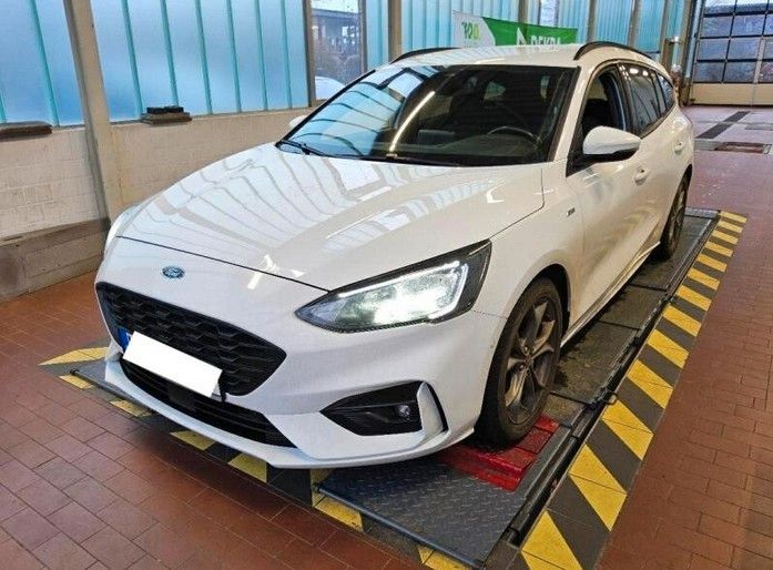 Ford Focus 100.000 km 12.599 &euro; Detmold 32758