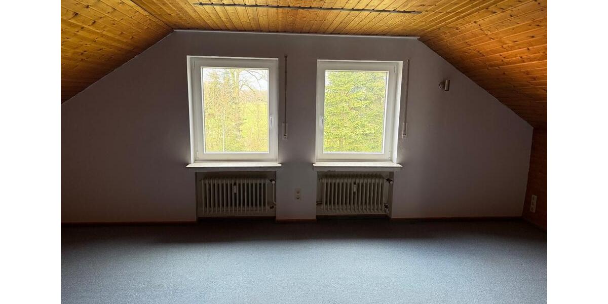 Dachgeschoßwohnung Versmold - 2 Zimmer, 73 m&sup2;, 580&euro; | Angebot:25765384