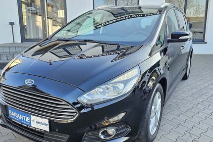 Ford S-Max Business NAVI AHK RFK 7-Sitzer AUS 1.HAND 103.880 km 16.990 &euro; Löhne 32584