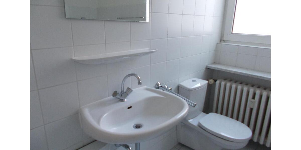 Etagenwohnung Bielefeld Brackwede - 3.5 Zimmer, 100 m&sup2;, 750&euro; | Angebot:26146157