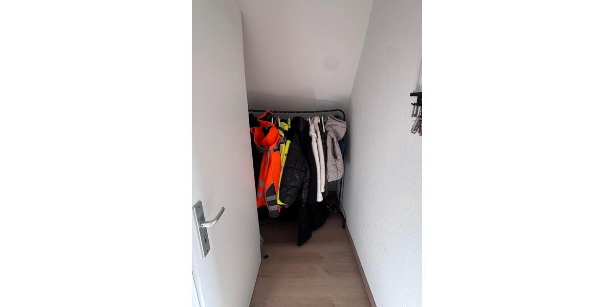 Dachgeschoßwohnung Gütersloh Isselhorst - 2 Zimmer, 60 m&sup2;, 770&euro; | Angebot:25660345