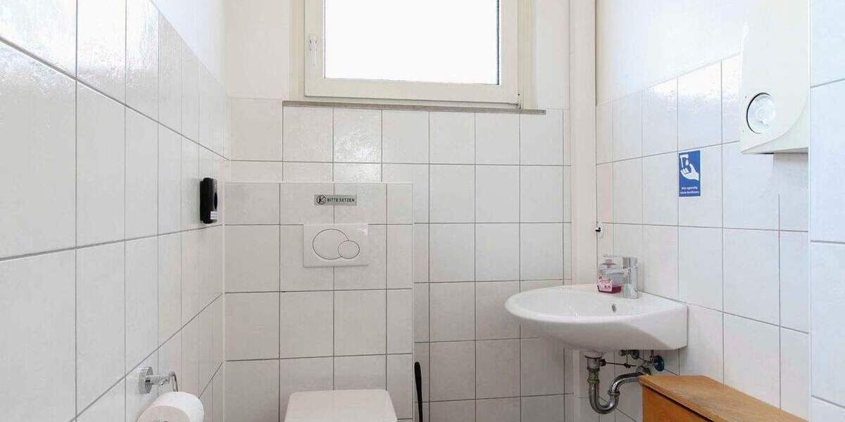 Gewerbeeinheit mit Top-Sichtlage - vielseitig nutzbar & hochwertig ausgestattet zimmer