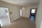Erdgeschoßwohnung Lage - 3 Zimmer, 100 m&sup2;, 980&euro; | Angebot:25562383