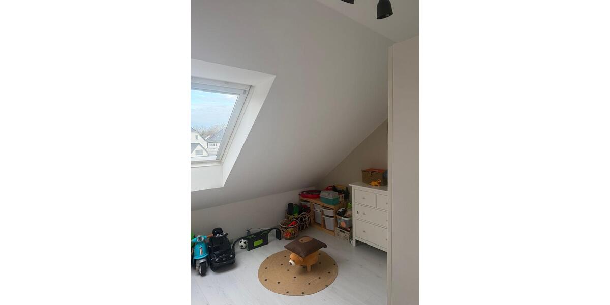 Dachgeschoßwohnung Bad Salzuflen Ehrsen-Breden - 3 Zimmer, 75 m&sup2;, 930&euro; | Angebot:24560342