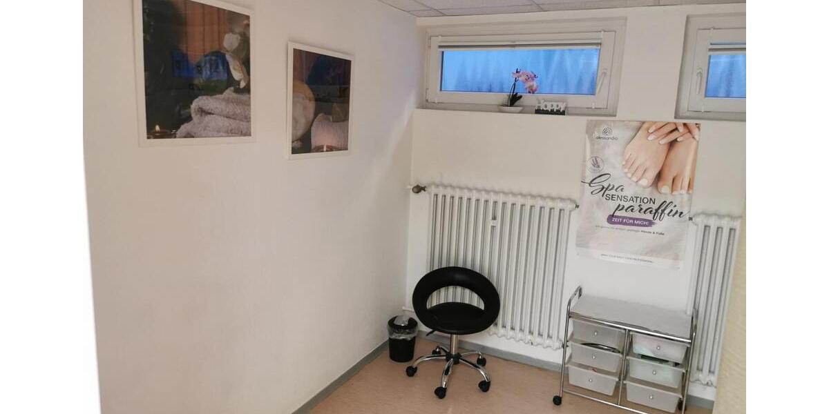 Kosmetikstudio in super Lage (Bad Salzuflen) inklv. Ausstattung zimmer