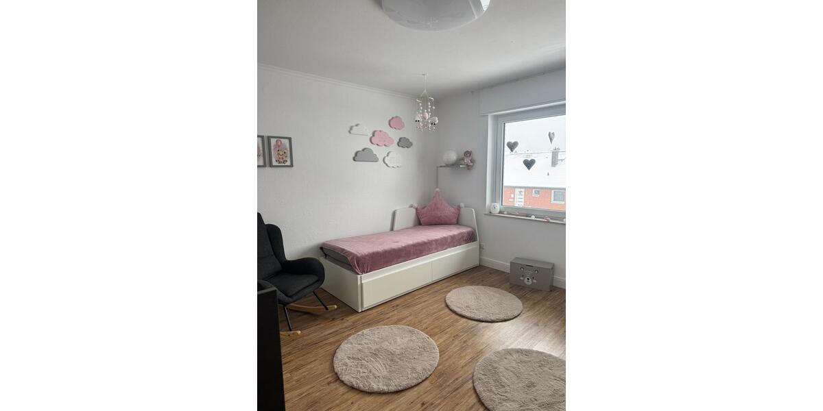 Etagenwohnung Gütersloh Isselhorst - 3 Zimmer, 120 m&sup2;, 1.100&euro; | Angebot:24780694