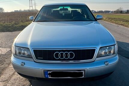 Audi A8 185.000 km 8.200 € Löhne 32584