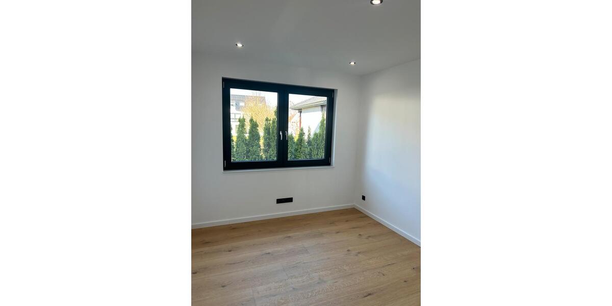 Erdgeschoßwohnung Detmold Hiddesen - 3 Zimmer, 137 m&sup2;, 499.000&euro; | Angebot:26852863