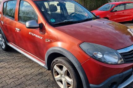 Dacia Sandero 110.000 km 4.700 &euro; Bielefeld 33609