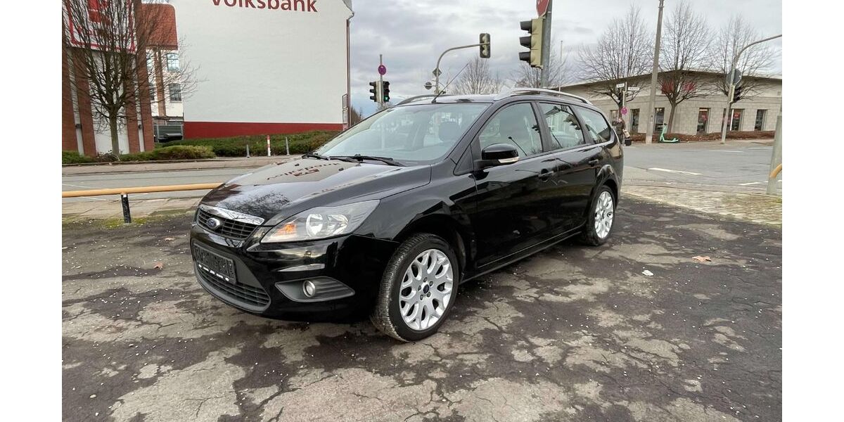 Ford Focus 184.000 km 3.690 &euro; Herford 32049