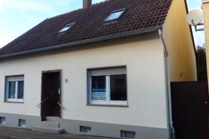 Haus Bad Salzuflen Ehrsen-Breden - 6 Zimmer, 147 m&sup2;, 1.850&euro; | Angebot:27615859