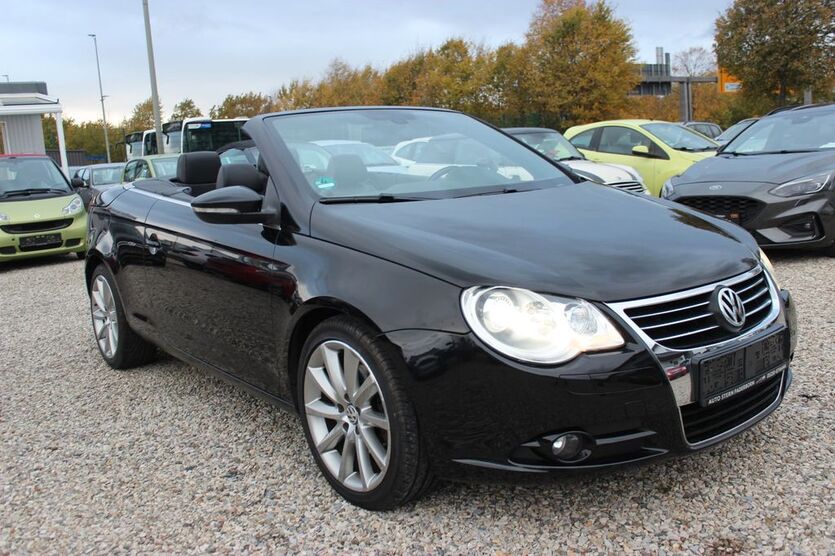 VW Eos 176.000 km 5.990 € Paderborn 33106