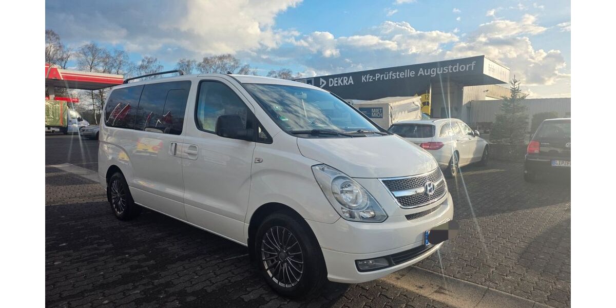 Hyundai H-1 Starex 152.000 km 15.499 &euro; Augustdorf 32832