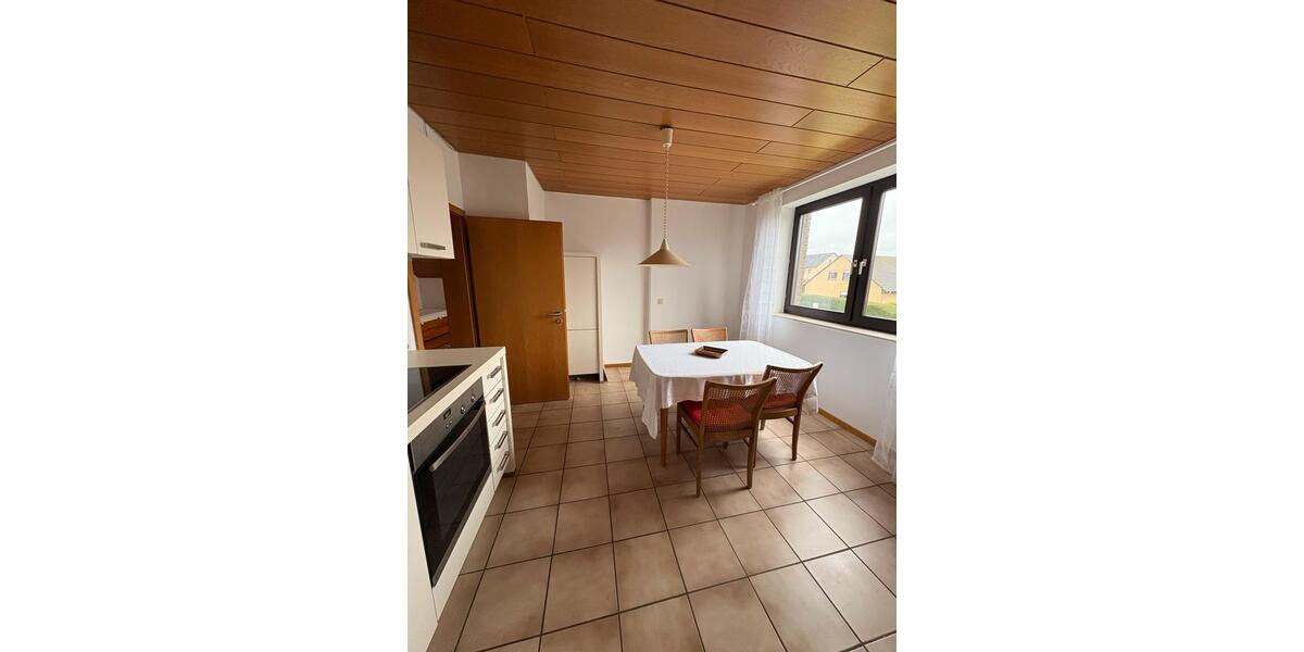 Dachgeschoßwohnung Enger - 1 Zimmer, 50 m&sup2;, 350&euro; | Angebot:25612864