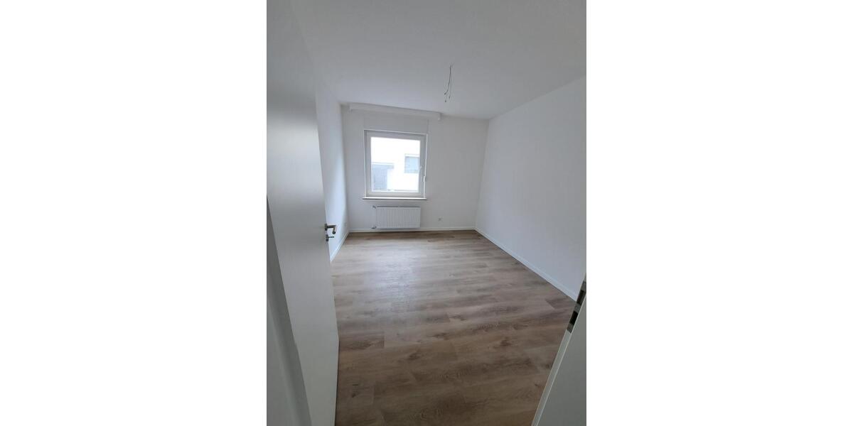 Erdgeschoßwohnung Gütersloh - 3 Zimmer, 75 m&sup2;, 725&euro; | Angebot:25235962