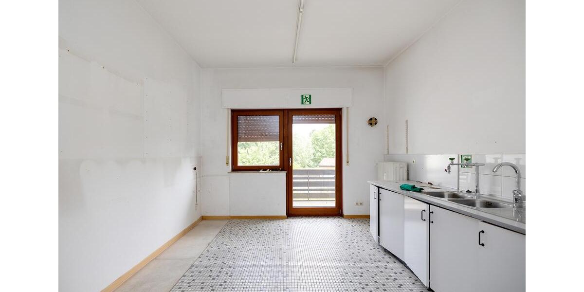 Markante Gewerbefläche mit unübersehbarem Auftritt in Detmold zu vermieten zimmer