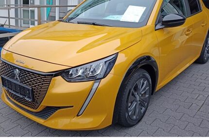 Peugeot 208 33.476 km 15.890 &euro; Bielefeld 33602
