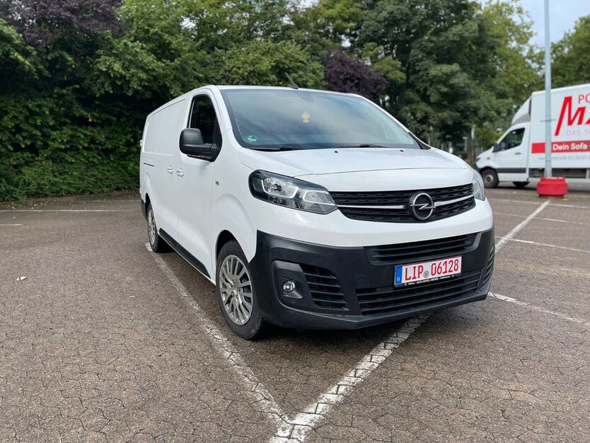 Opel Vivaro 126.300 km 13.200 € Bad Salzuflen 32108