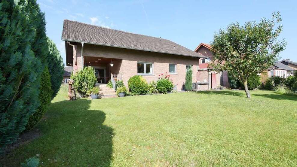 Haus zum Kaufen in Paderborn Elsen 709.000 € 180 m²