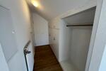 Frisch renovierte 2-ZimmerDachgeschoßwohnung in unmittelbarer Nähe zum HDZ.