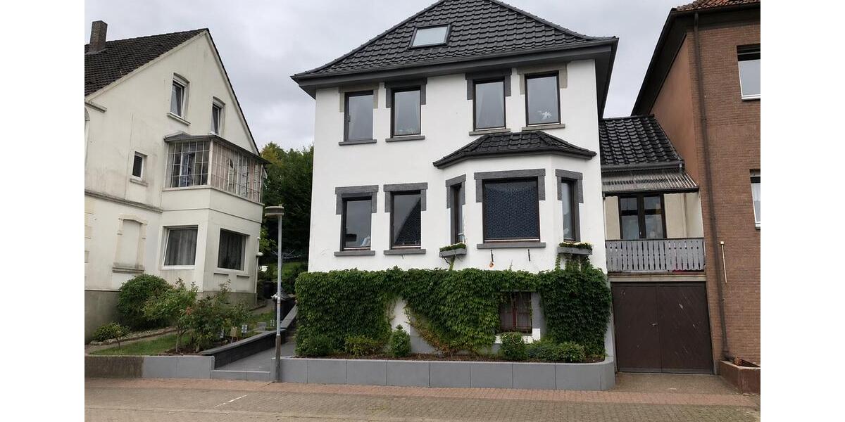 Einfamilienhaus Vlotho - 7 Zimmer, 150 m&sup2;, 280.000&euro; | Angebot:27083308