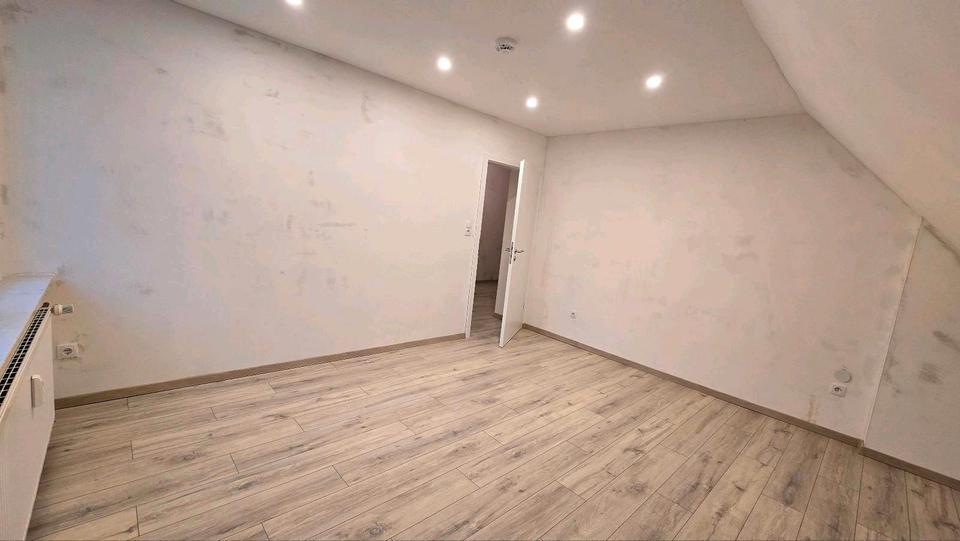 Etagenwohnung Bünde - 2 Zimmer, 91 m&sup2;, 900&euro; | Angebot:26415546