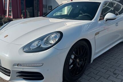 Porsche Panamera 84.347 km 38.900 &euro; Bielefeld 33719