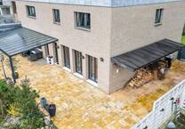 Großzügiges, exklusives Zweifamilienhaus mit Potenzial!