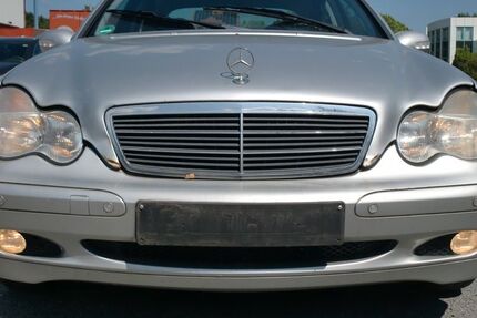 Mercedes-Benz C 200 148.000 km 1.500 &euro; Rheda-Wiedenbrück 33378