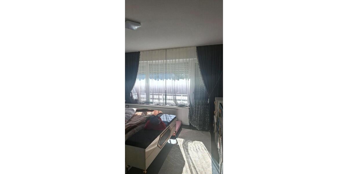 Reihenhaus Detmold - 6 Zimmer, 178 m&sup2;, 360.000&euro; | Angebot:25164736