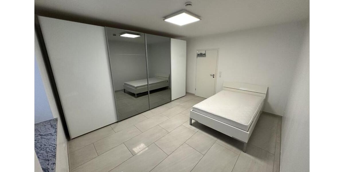 Terrassenwohnung Gütersloh - 5 Zimmer, 155 m&sup2;, 1.950&euro; | Angebot:25837297