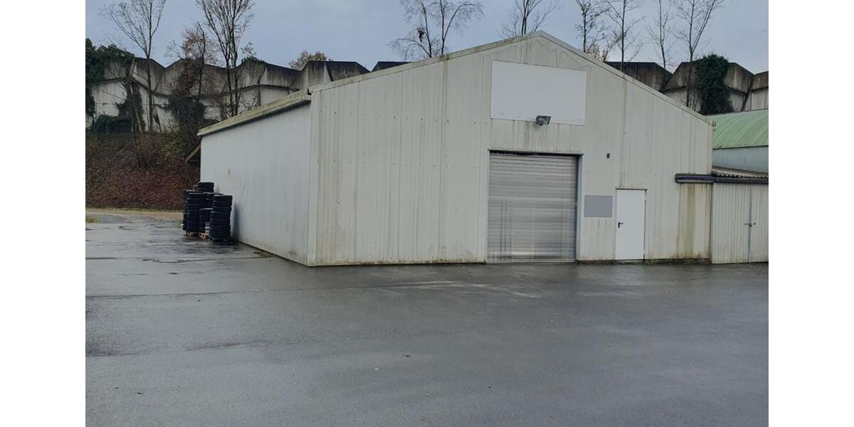 ca. 195qm große Lagerhalle mit Rolltor in BI-Sennestadt zu verm. zimmer