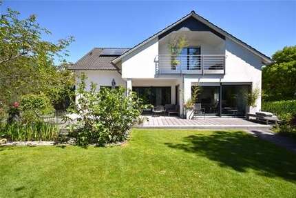 Haus zum Kaufen in Bielefeld 985.000 € 320.58 m²
