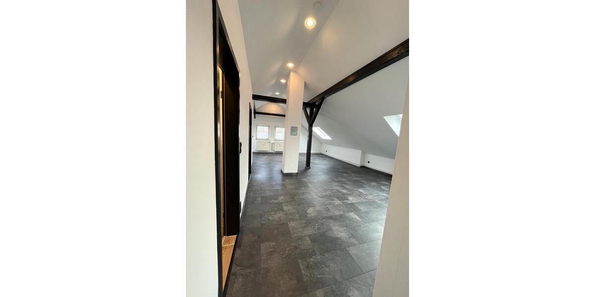 Dachgeschoßwohnung Bad Salzuflen Biemsen-Ahmsen - 2 Zimmer, 43 m&sup2;, 500&euro; | Angebot:26310409