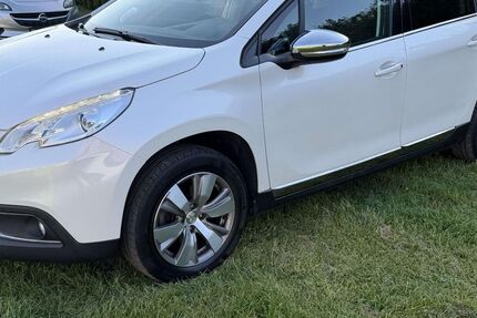 Peugeot 2008 105.000 km 8.500 &euro; Borgholzhausen 33829