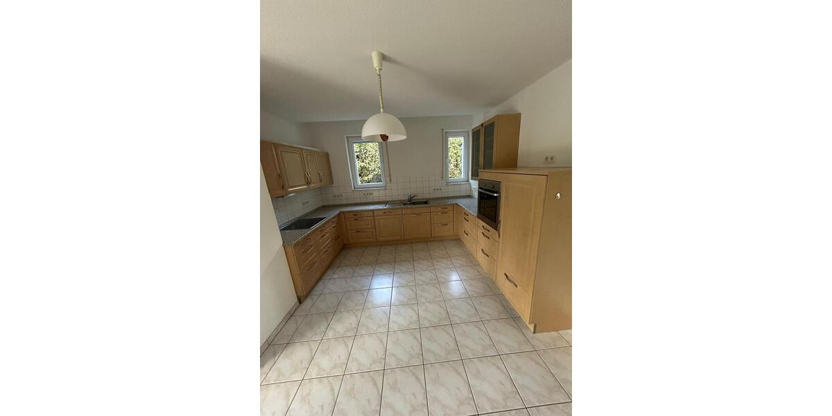 Attraktive 2,5-Zimmer-Wohnung mit großer überdachter Terrasse und 2.5 zimmer