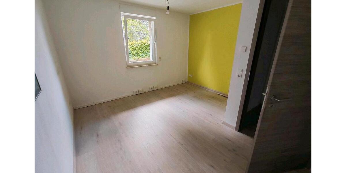 Erdgeschoßwohnung Hüllhorst - 3 Zimmer, 93 m&sup2;, 1.116&euro; | Angebot:26498557