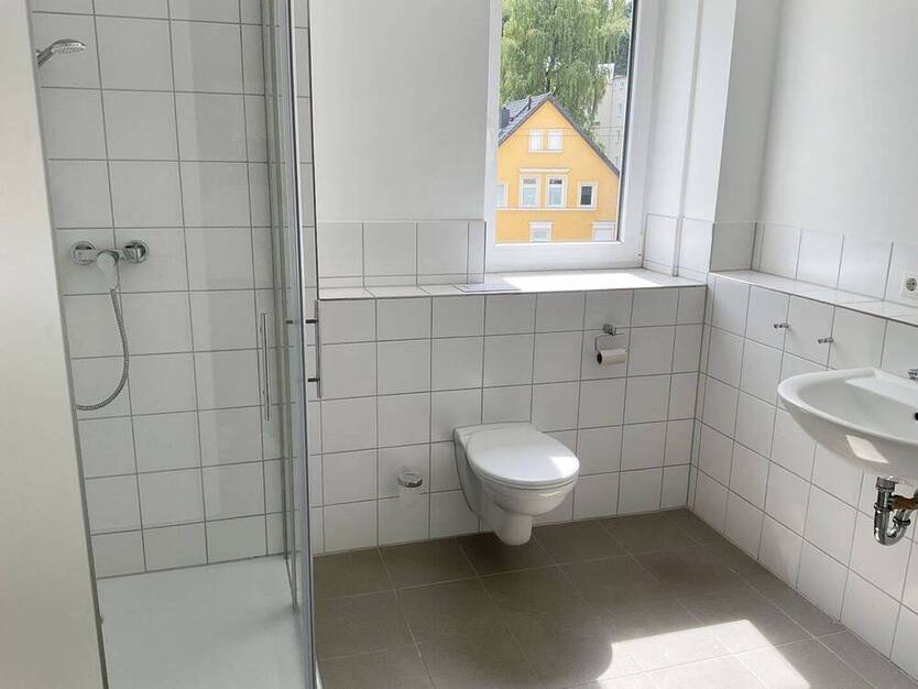 Direkt einziehen und WOHNFÜHLEN! 3 Zimmer mit Balkon! Moderne Ausstattung, Tageslichtbad, Aufzug