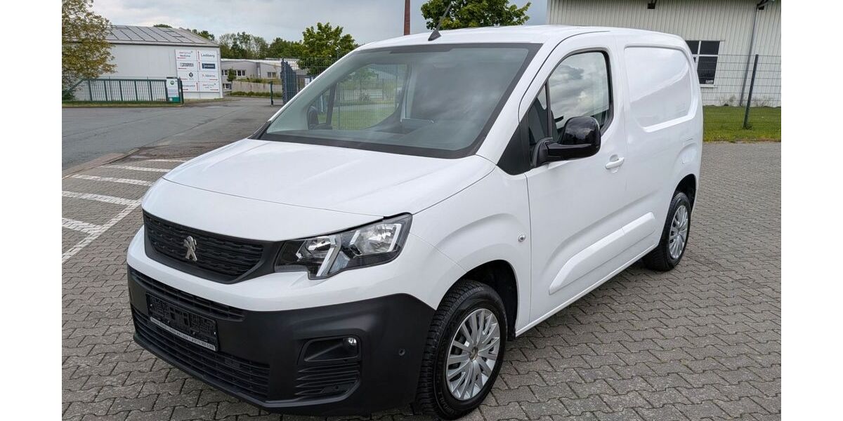Peugeot Partner 68.600 km 11.690 &euro; Lage 32791