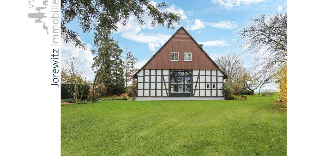 Bauernhaus, Landhaus Bielefeld Schildesche - 7 Zimmer, 202 m&sup2;, 1.998&euro; | Angebot:25669164