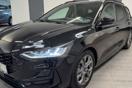 Ford Focus 10.878 km 22.950 &euro; Bad Oeynhausen 32547