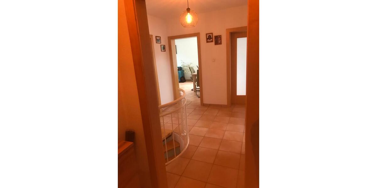 Erdgeschoßwohnung Bielefeld Jöllenbeck - 5 Zimmer, 160 m&sup2;, 260.000&euro; | Angebot:24984731