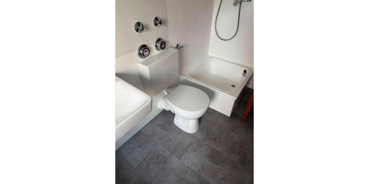 Hochparterre Bielefeld Schildesche - 1 Zimmer, 37 m&sup2;, 127.000&euro; | Angebot:26779089