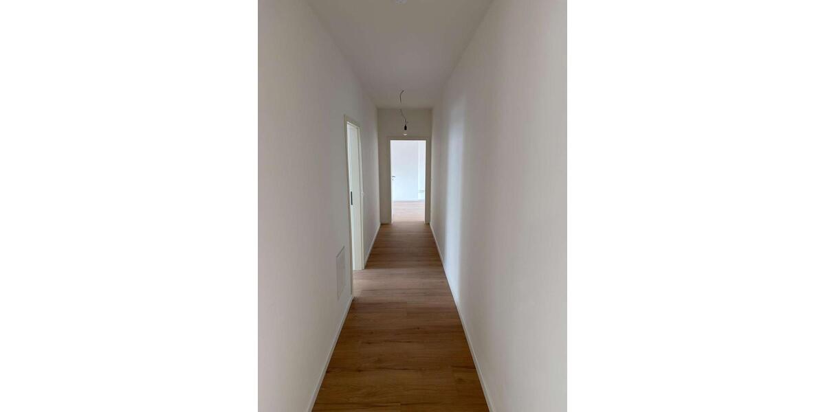 Etagenwohnung Bielefeld - 5 Zimmer, 122 m&sup2;, 1.290&euro; | Angebot:26099695