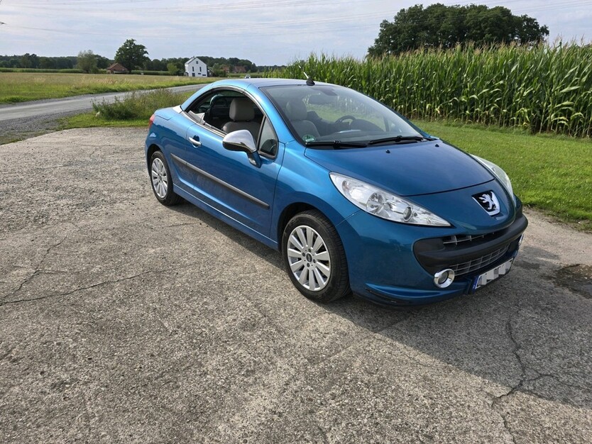 Peugeot 207 CC 92.000 km 4.300 € Bielefeld 33602