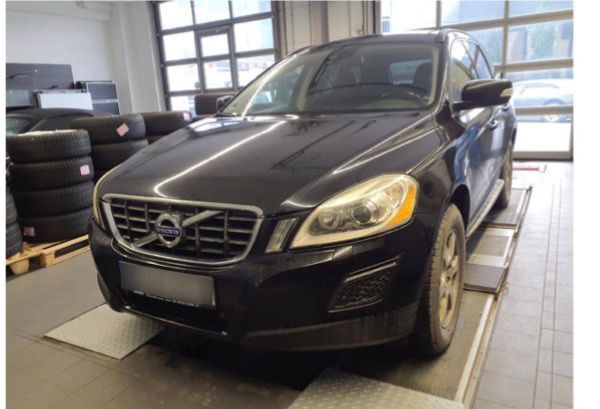 Volvo XC60 142.000 km 14.000 &euro; Bielefeld 33609