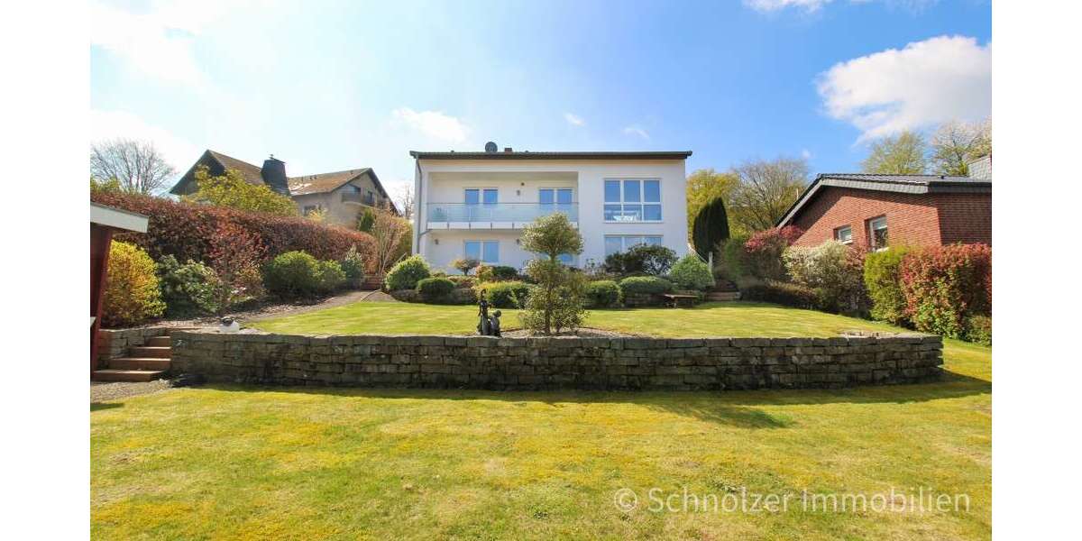 Einfamilienhaus Vlotho - 7 Zimmer, 214 m&sup2;, 595.000&euro; | Angebot:26400796