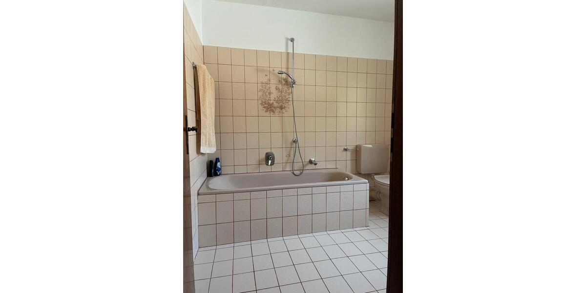 Dachgeschoßwohnung Herford Falkendiek - 2 Zimmer, 65 m&sup2;, 650&euro; | Angebot:26119904