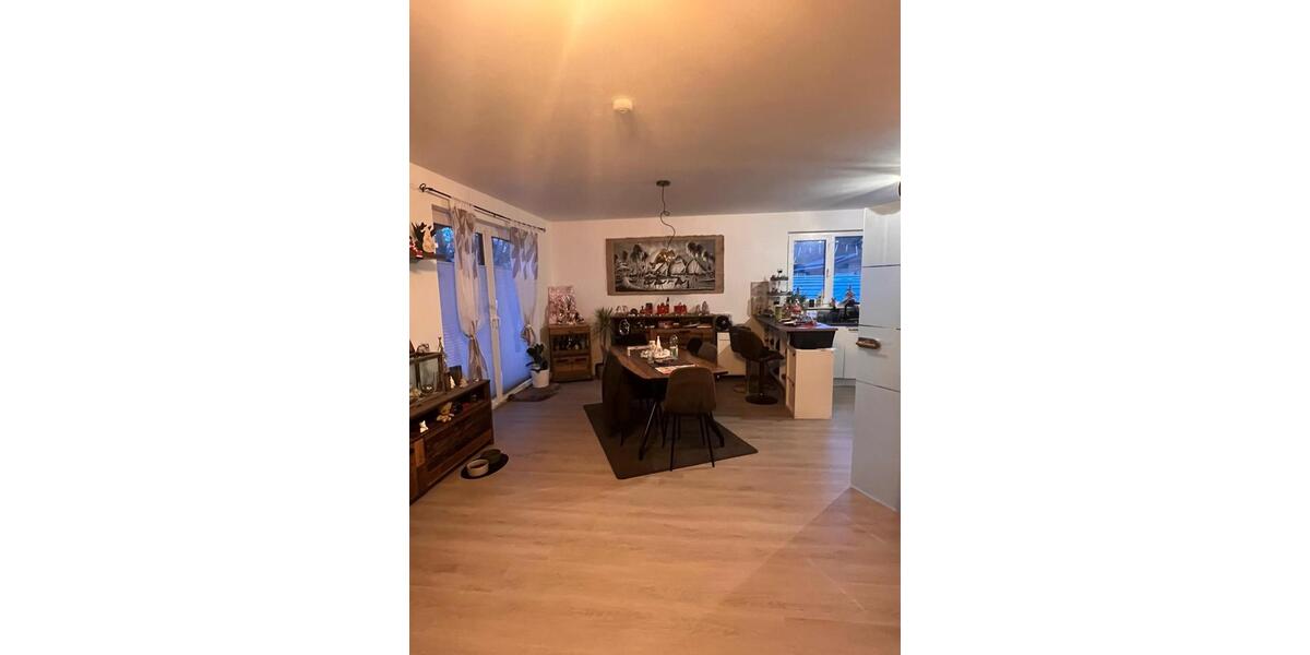 Doppelhaushälfte zum 01.03.2026 frei. 5 zimmer